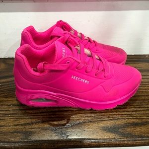 GUC Skechers Street Uno Night Shades Sneaker - Hot Pink